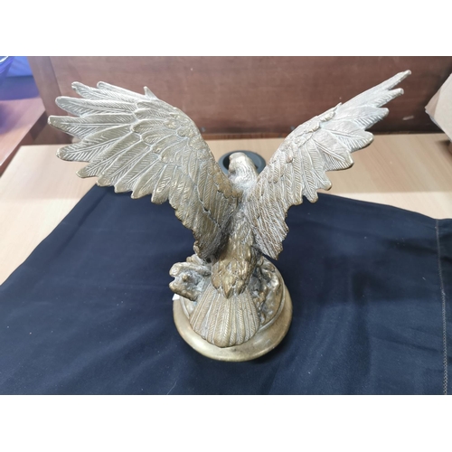 265 - Large solid bronze cast Eagle figure height of 25cm width of 22cm 4.1kg total weight