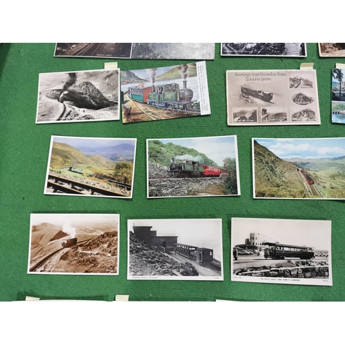 279 - Large quantity of vintage and antique postcards all relating to trains and railways