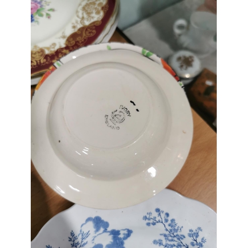 319 - Quantity of collectable china inc two Minton Birds of Paradise plates, Royal Cauldron plate, Art Dec... 