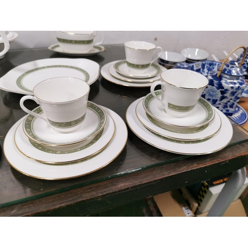 321 - Comprehensive Royal Doulton Rondelay pattern diner / tea set 86 pieces in total, crack to one of the... 