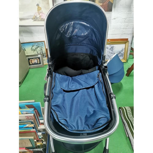 400 - Mother care journey pram system carrycot, carry crib pushchair 3 in 1 system hoods and rain covers, ... 