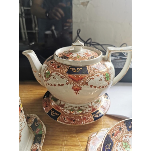 415 - Quantity of various antique tea sets inc a good quantity of Staffordshire Gawly Welsh and a quantity... 