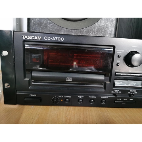 457 - Separate hifi system inc a Cascam cd-a700 dual cd and tape deck along with Mass technology power amp... 