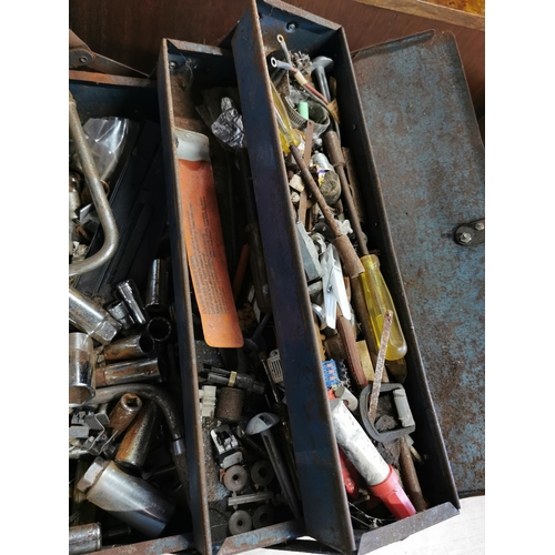 541 - Cantilever tool box full of various tools inc a socket set