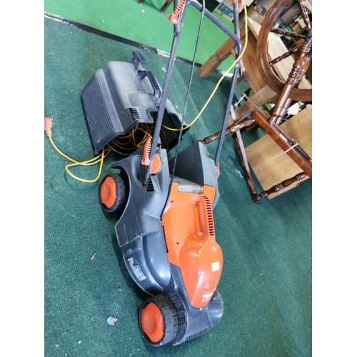 555 - Electric Flymo Pac a Mow mower working