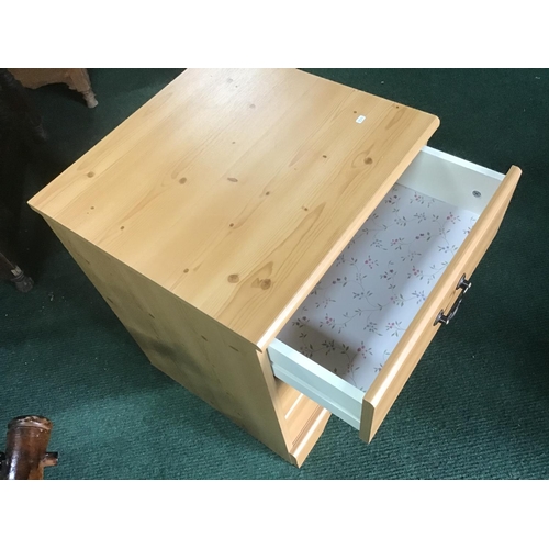 342 - 3 Drawer bedside chest