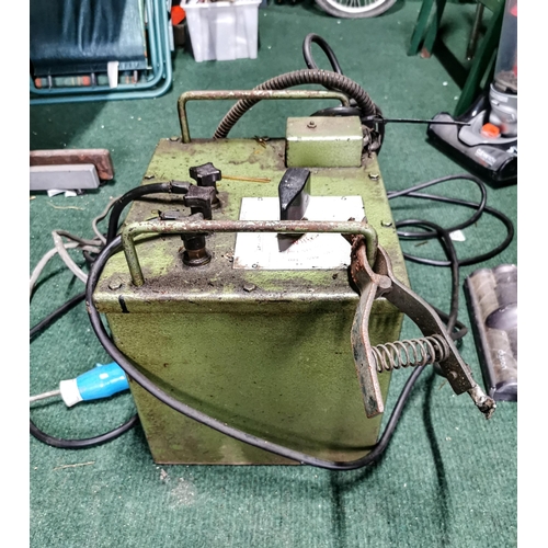 25 - Heavy duty Oxford Bantam 180 arc welder oil cooled