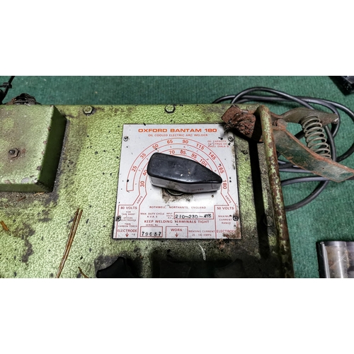 25 - Heavy duty Oxford Bantam 180 arc welder oil cooled