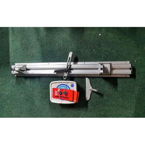 49 - Boxed swivel hand wood turning Lathe