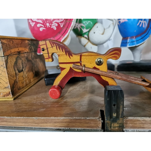 31 - Quantity of 4 unusual japanese dancer figures