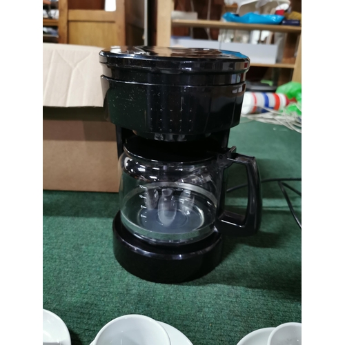 4 - Filter coffee machine plus 6 coffee cups and saucers