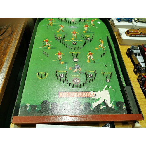 57 - Vintage pin football board game, complete with balls and screws by Kay England