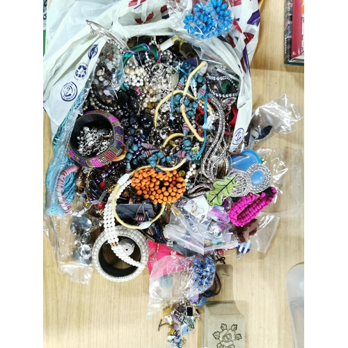 104 - bag containing a very large quantity of costume jewellery