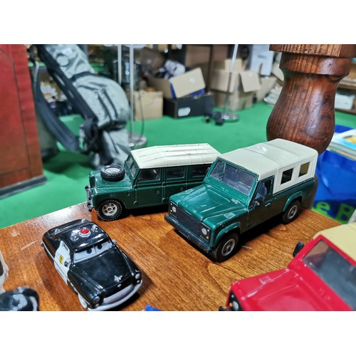 56d - Quantity of diecast cars inc a good quantity of land rovers and a metal milk truck by Britains