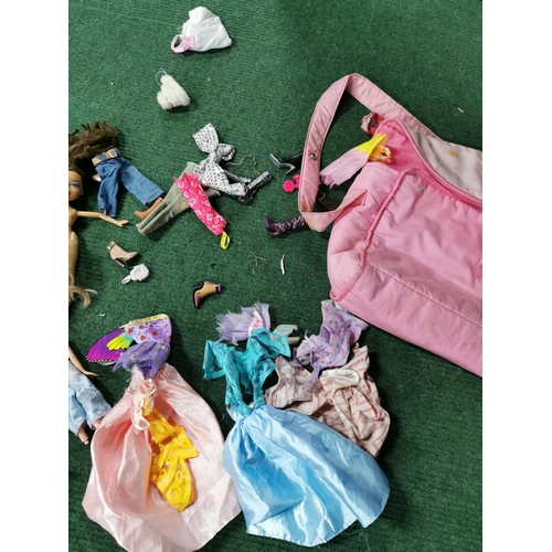 11 - Large quantity of Bratz dolls