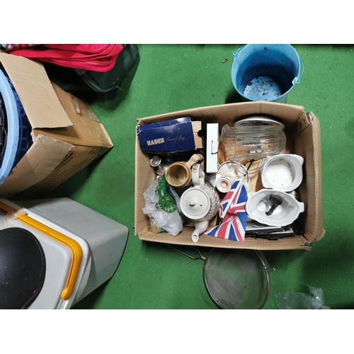 55 - Very large quantity of kitchenalia, homeware items, china etc