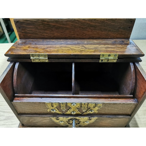 58 - Antique Oak cigar box in excellent order in good clean condition. Has a lovely rich oak grain and at... 