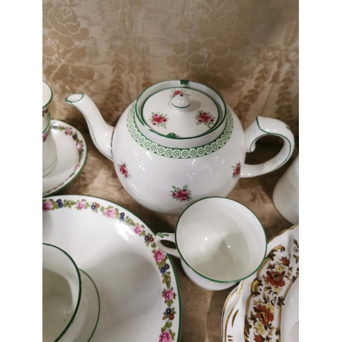 13 - 2x tea sets by Wedgewood and Royal Stafford 