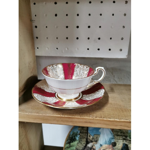 15 - 3x Paragon cup and saucers with a gild design