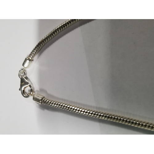 52 - 925 silver charm by Lovelinks with two 925 silver spacers on a 925 silver neck chain Length of chain... 