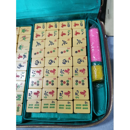 90 - Vintage art deco cased bakelite Mah Jong set with its original instructions hand painted bakelite ti... 