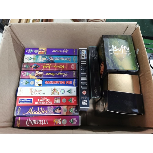 401 - Sanyo VHS video player along with a box full of good vhs video tapes inc 9 classic disney movies 4 b... 