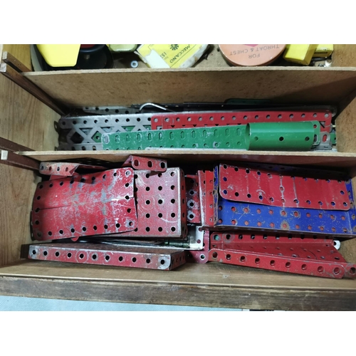 112 - Vintage 1960's Meccano set in a wooden box inc a wind up mechanical movement with key set of 4 x lar... 