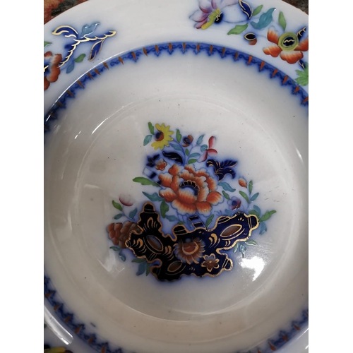 1 - Quantity of hand painted and gilded Davenport Imari style bowls. 2x bowls have hair line cracks the ... 