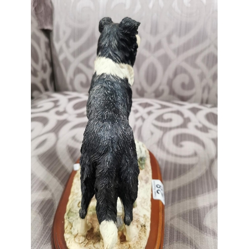 28 - Large impressive sheepdog figure by border fine arts signed Margaret Turner 2002 in excellent condit... 