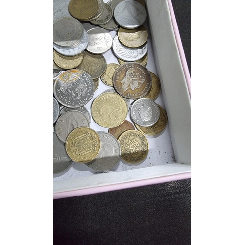 352 - Quantity of various vintage coins from around the world