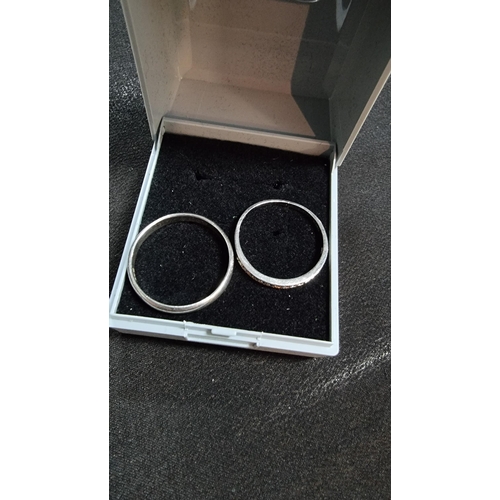 276 - 2 x 925 silver rings one is a plain band in good clean condition marked 925 size Q the other has a q... 