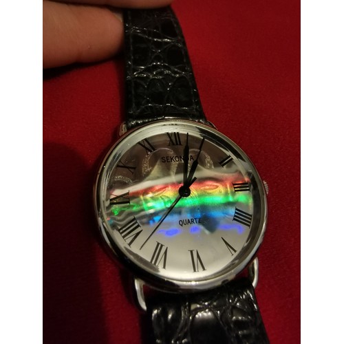 358 - Quantity of Gents & Ladies fashion watches Inc. Sekonda holographic dial watch. Brands Inc. Lorus, T... 