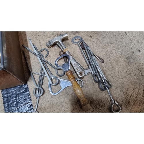 120 - Box full of various vintage cutlery