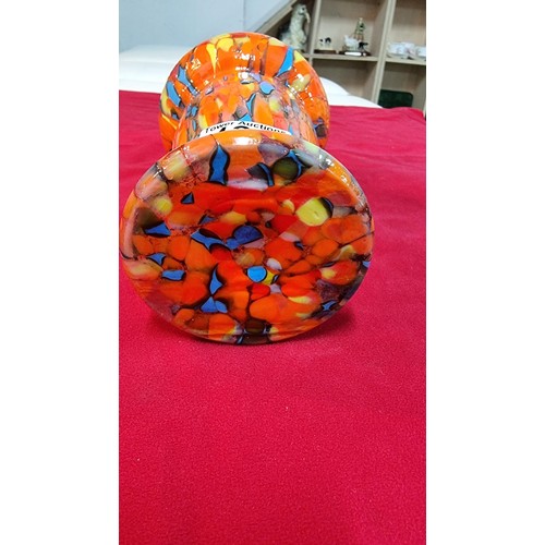 139 - Interesting multicoloured hand made art glass vase in good condition, displays very well. Height of ... 