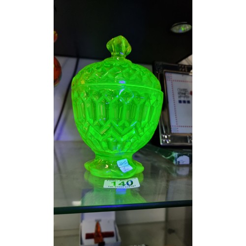140 - Vintage Uranium glass lidded bowl in excellent condition and glows very well under UV light. Height ... 