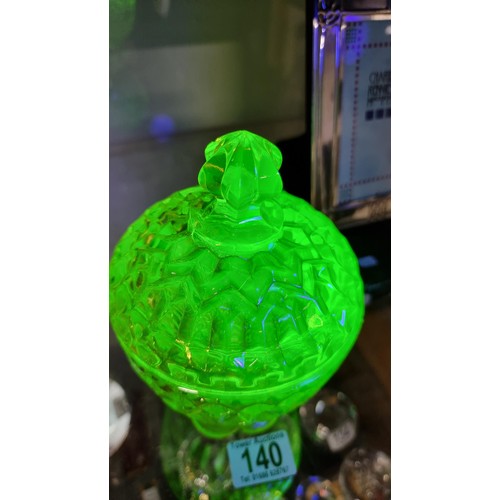 140 - Vintage Uranium glass lidded bowl in excellent condition and glows very well under UV light. Height ... 