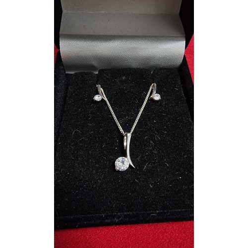 178 - Matching 925 silver jewellery set inc a solitaire pendant with a CZ stone on a 18 inch 925 silver ch... 