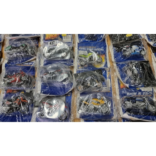 130 - Large collection of 44x Maisto Diecast model motorbikes, all new and sealed in their original packag... 