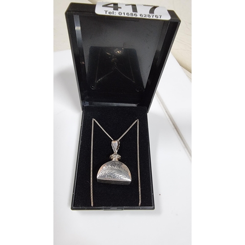 417 - 925 silver scent bottle pendant, with a screw off lid set on a 925 silver chain scent bottle is also... 