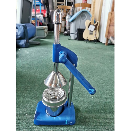 25 - Hand operated chrome plated Juicer in good order height of 44cm