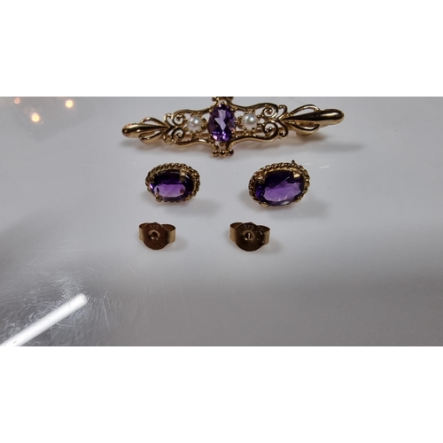 308 - Pretty 9ct gold matching jewellery set including a brooch with split seed pearls an oval amethyst to... 