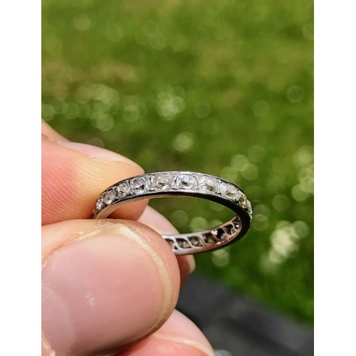 311 - Stunning antique Edwardian 1 carat Platinum diamond eternity ring featuring 25 old round cut natural... 