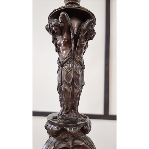 376 - Good quality Victorian antique solid bronze 3 graces table lamp, with attractive art glass shade of ... 