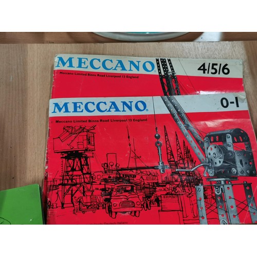 170 - Quantity of vintage Meccano along with an original Meccano tin of screws, partially built Meccano ca... 