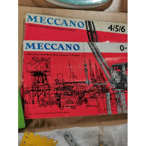 170 - Quantity of vintage Meccano along with an original Meccano tin of screws, partially built Meccano ca... 