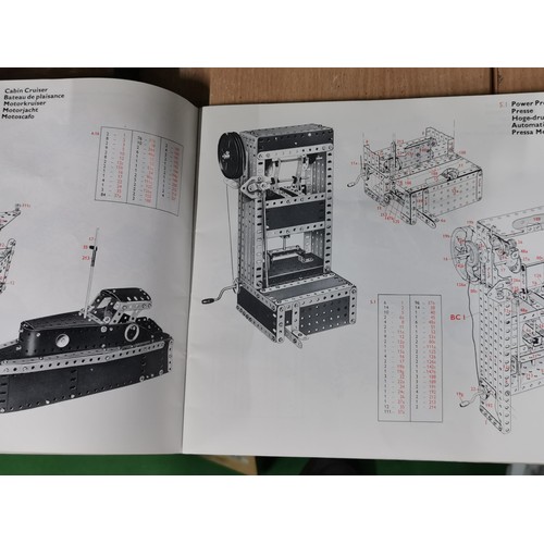 170 - Quantity of vintage Meccano along with an original Meccano tin of screws, partially built Meccano ca... 