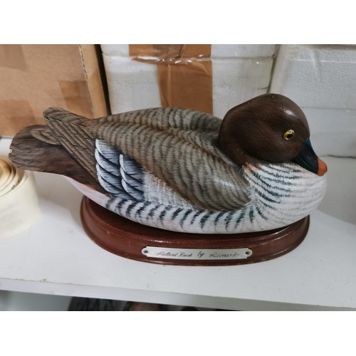 184 - Quantity of 6x ducks, one Mallard by Leonardo, Golden Eye storage pot etc. Largest stands at 14cm hi... 