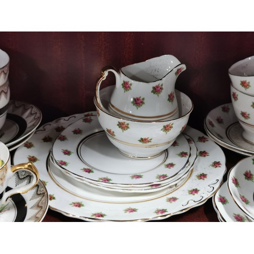 205 - Collection of 2x tea sets inc a 21 piece Renlym 22KT Gold rose design tea set along with a 12 piece ... 