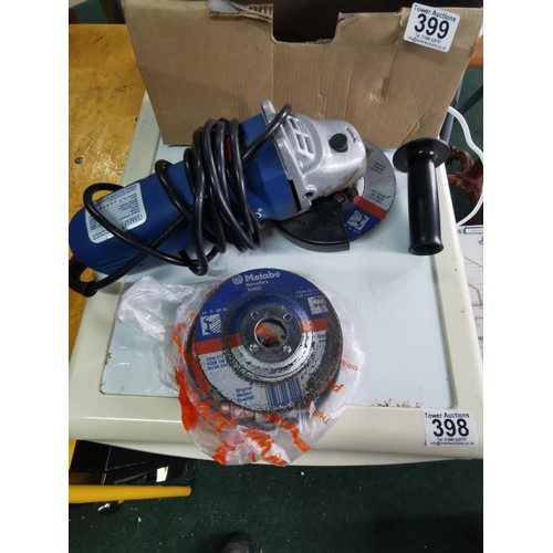 399 - Boxed Draper 115mm Angle grinder with a selection of spare metabow disks comes with disk removable t... 