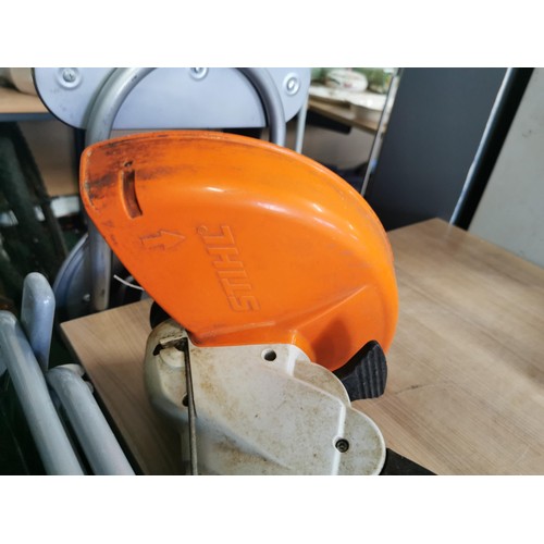 419 - Stihl FSE52 lawn strimmer, self feeder in good working condition